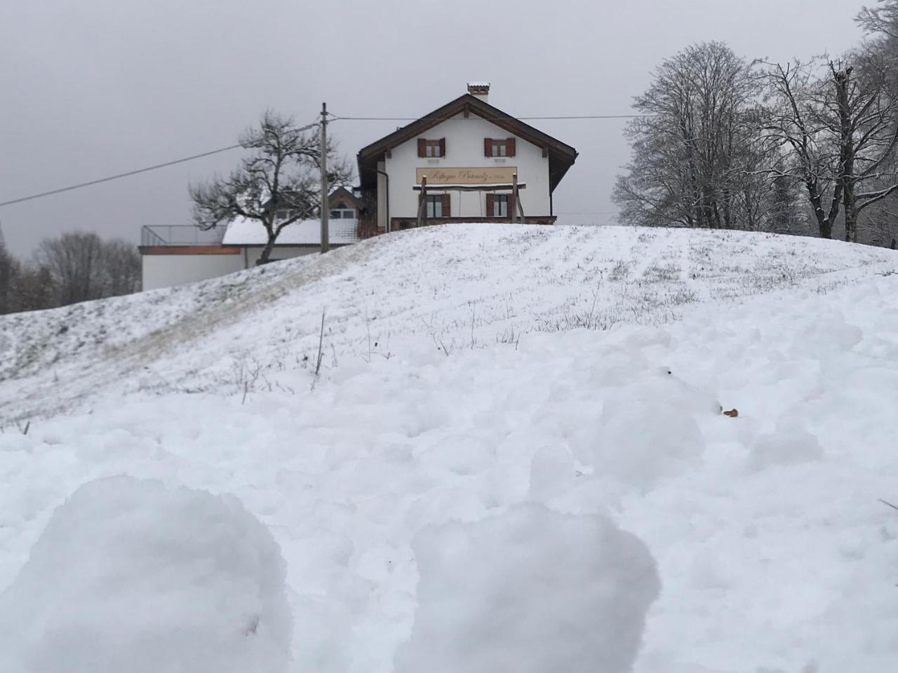 Rifugio Pranolz Hotel Trichiana Eksteriør billede